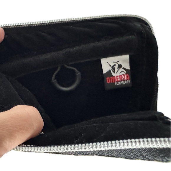 Dime Bags All-in-One Padded Pouch - 8” - Smell-Proof - Picture 6 of 10